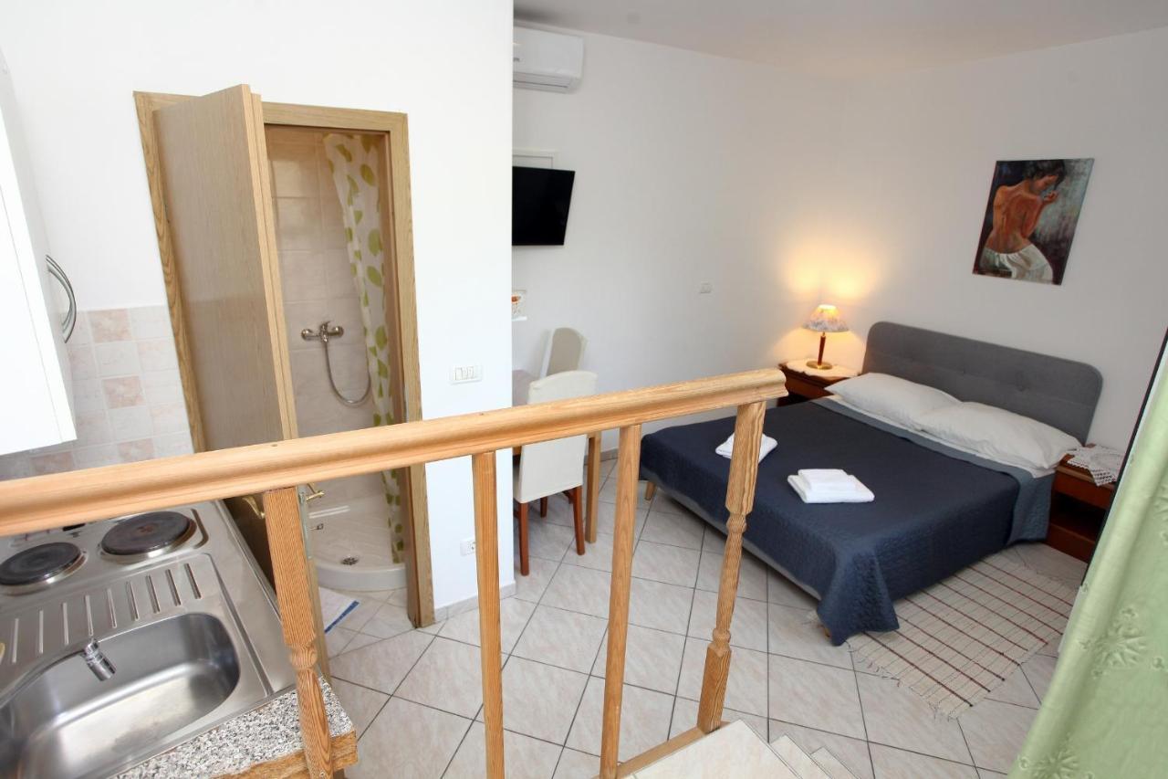Bozena Studio Kneb Portorož Kültér fotó